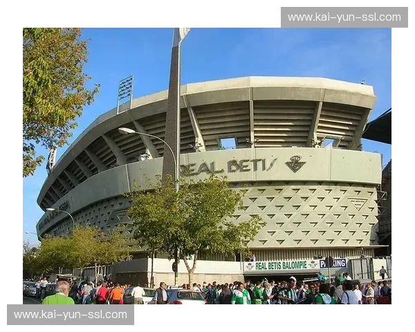 皇家贝蒂斯主场维拉马林体育场改建工程开始,预计2028年完工 皇家贝蒂斯主场维拉马林体育场改建工程开始,预计2028年完工